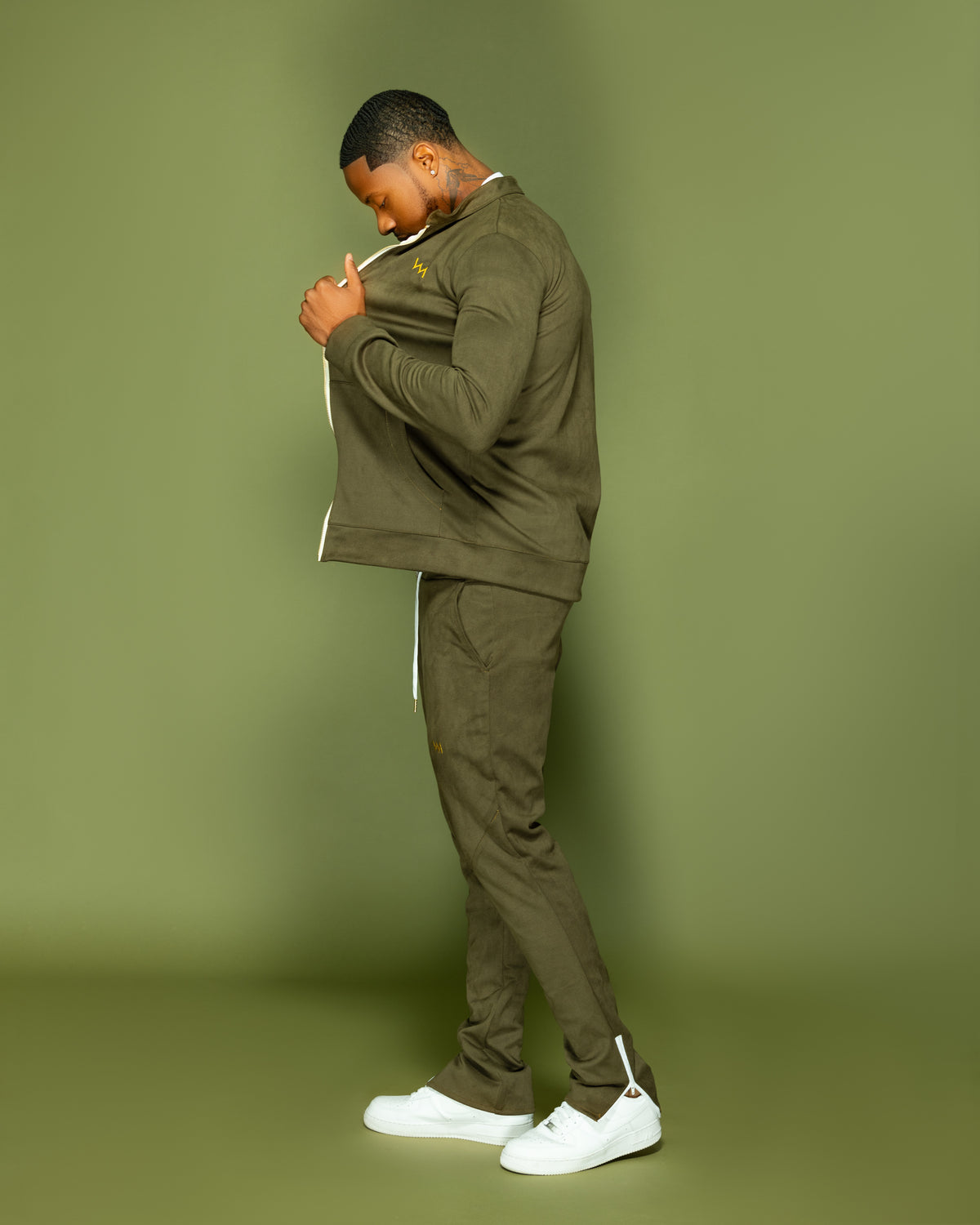 MEN'S TRACK JACKET - OLIVE