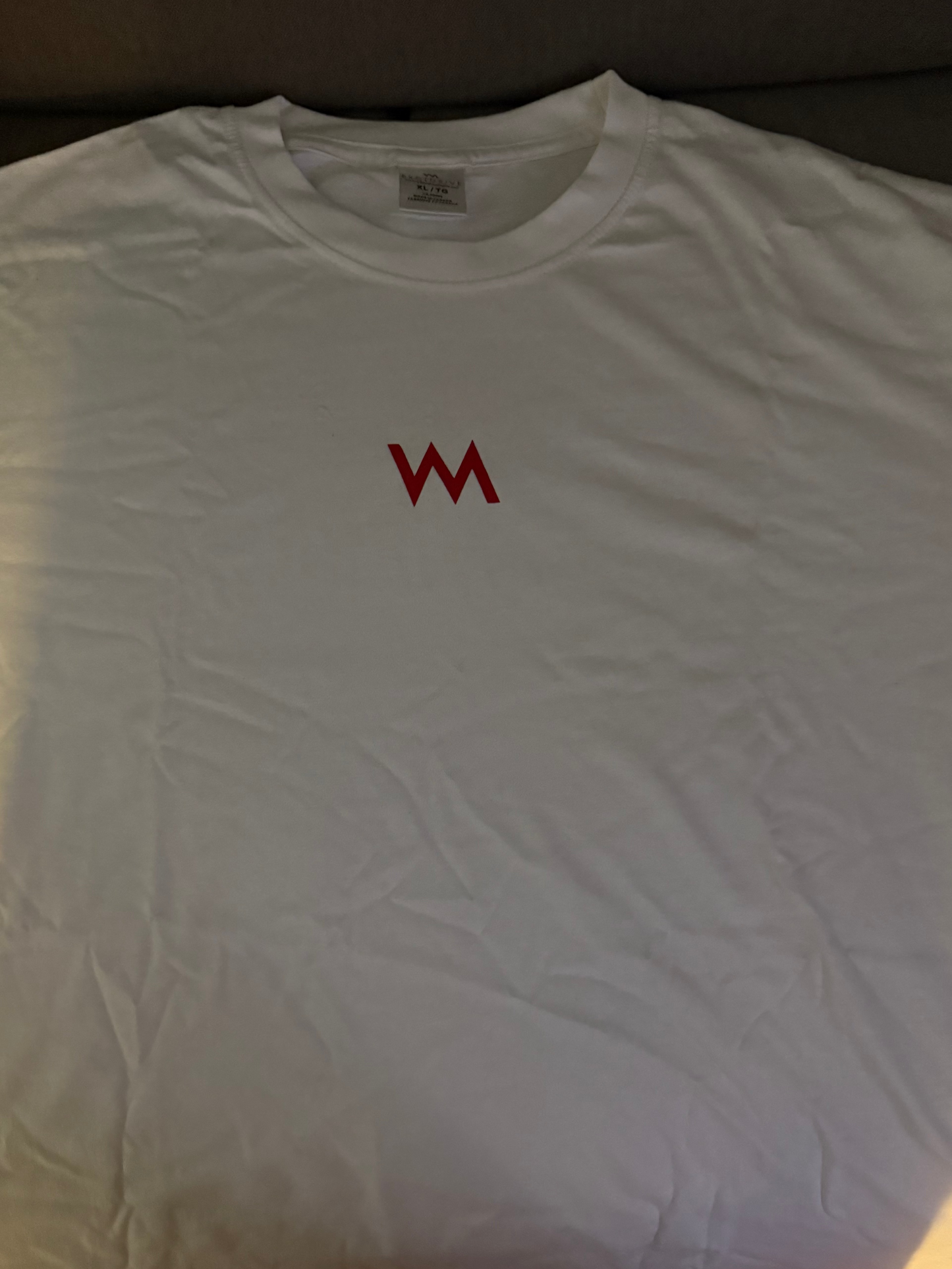 WHITE T-SHIRT W/ RED LOGO