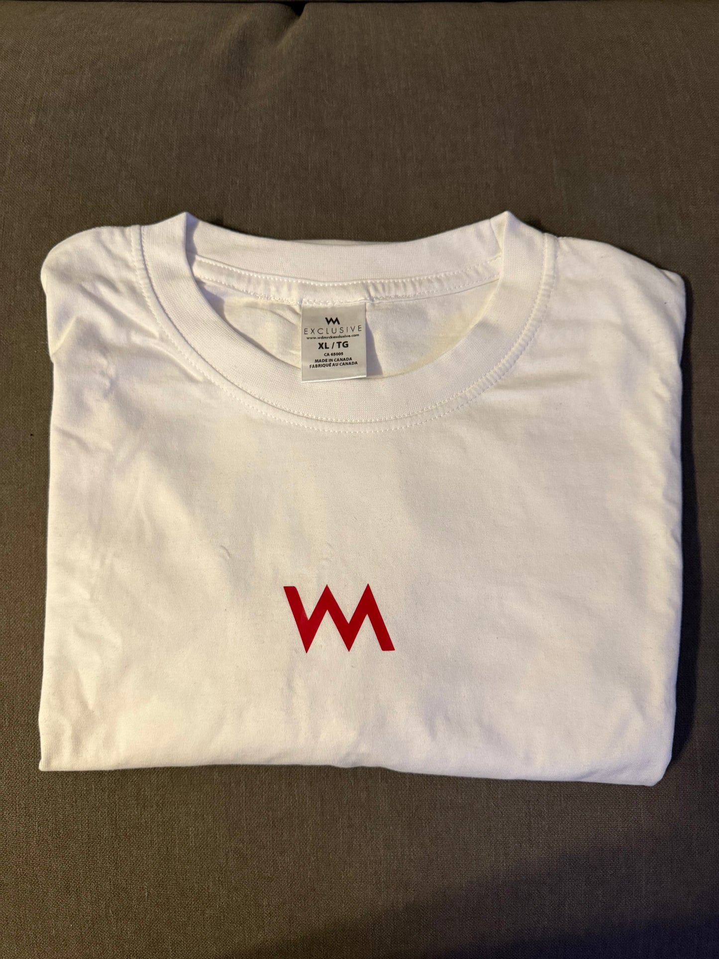 WHITE T-SHIRT W/ RED LOGO